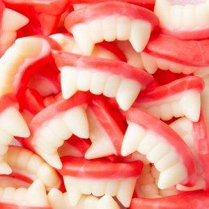 King Jelly Vampire Teeth Tub